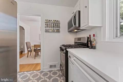 9906 Rogart Rd, Silver Spring, MD 20901 photo 19
