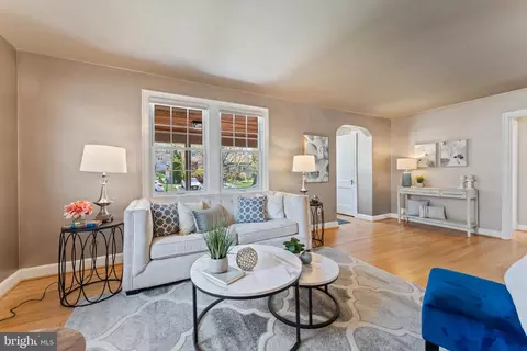 9906 Rogart Rd, Silver Spring, MD 20901 photo 10