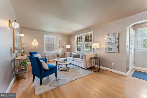 9906 Rogart Rd, Silver Spring, MD 20901 photo 8