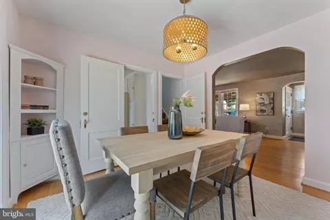 9906 Rogart Rd, Silver Spring, MD 20901 photo 12