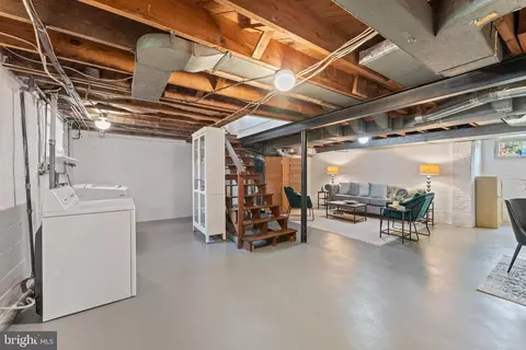 9906 Rogart Rd, Silver Spring, MD 20901 photo 44