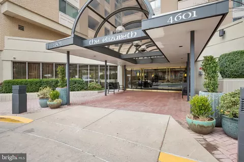 4601 N Park Ave #912-M, Chevy Chase, MD 20815