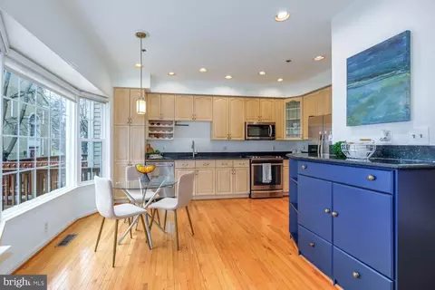 1709 Leighton Wood Ln, Silver Spring, MD 20910 photo 14