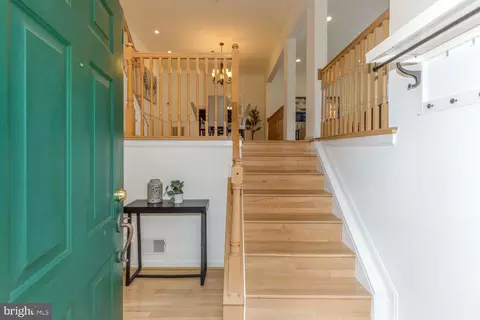 1709 Leighton Wood Ln, Silver Spring, MD 20910 photo 5