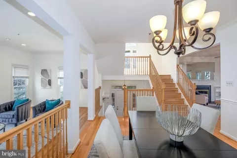 1709 Leighton Wood Ln, Silver Spring, MD 20910 photo 8