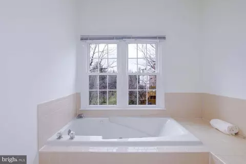1709 Leighton Wood Ln, Silver Spring, MD 20910 photo 22