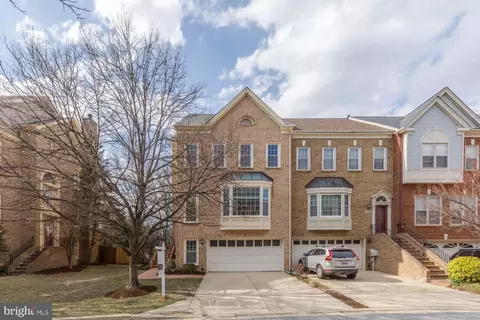 1709 Leighton Wood Ln, Silver Spring, MD 20910 photo 2