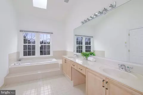 1709 Leighton Wood Ln, Silver Spring, MD 20910 photo 21