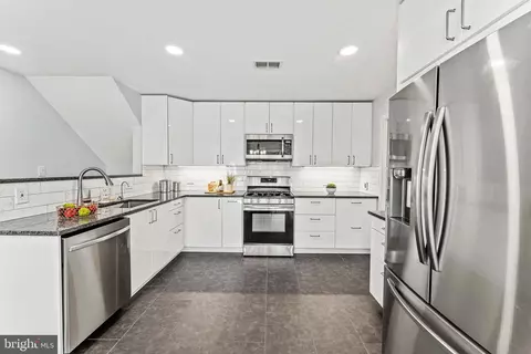 Kitchen - 359 Scott Dr, Silver Spring, MD 20904 photo 3 of 5