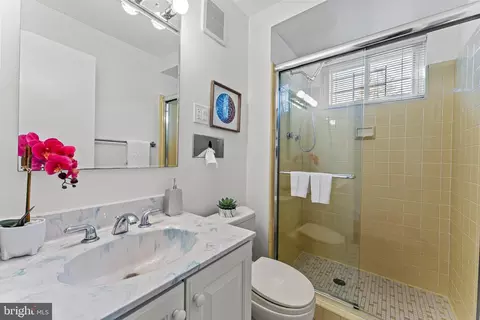 Bath - 359 Scott Dr, Silver Spring, MD 20904 photo 1 of 4