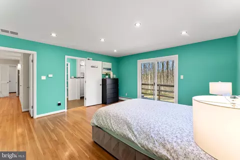 Bedroom - 359 Scott Dr, Silver Spring, MD 20904 photo 4 of 8