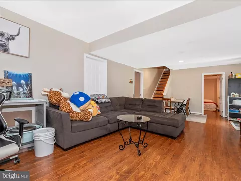 Living - 26809 Dix St, Damascus, MD 20872 photo 8 of 8