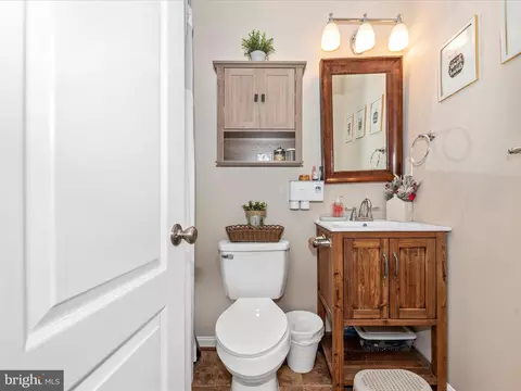 Other - 26809 Dix St, Damascus, MD 20872 photo 2 of 8
