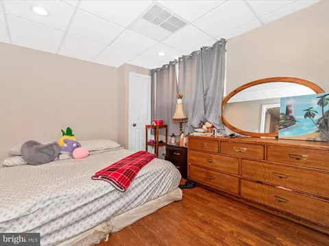 Bedroom - 26809 Dix St, Damascus, MD 20872 photo 11 of 12