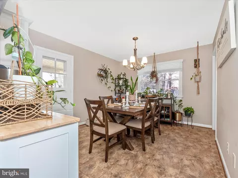 Dining - 26809 Dix St, Damascus, MD 20872 photo 1 of 4