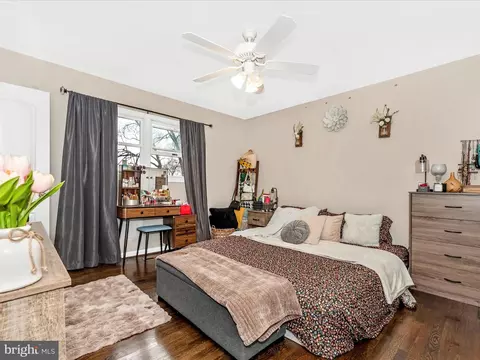 Bedroom - 26809 Dix St, Damascus, MD 20872 photo 1 of 12