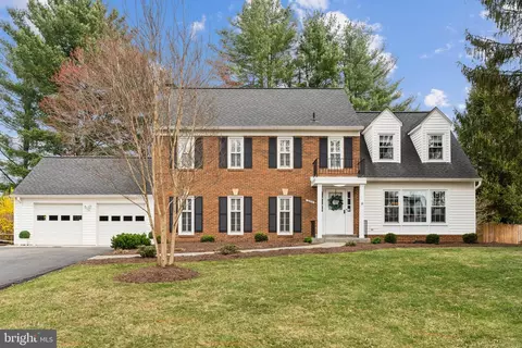 16917 Old Colony Way, Rockville, MD 20853