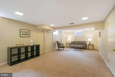 9213 Bradford Rd, Silver Spring, MD 20901 photo 26