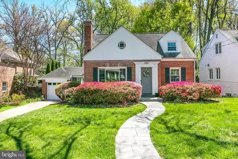3210 Cummings Ln, Chevy Chase, MD 20815