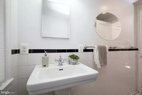 2215 Washington Ave #103, Silver Spring, MD 20910 photo 26