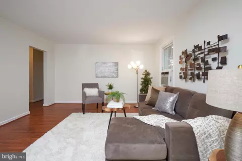 2215 Washington Ave #103, Silver Spring, MD 20910 photo 4