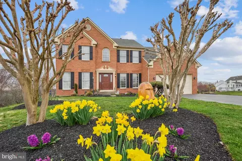 Exterior - 19507 Conlon Ct, Poolesville, MD 20837 photo 2 of 16