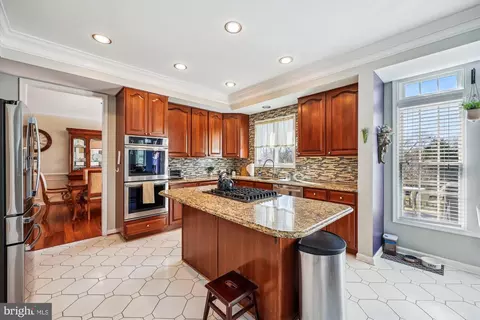 Kitchen - 19507 Conlon Ct, Poolesville, MD 20837 photo 1 of 5