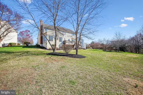 Exterior - 19507 Conlon Ct, Poolesville, MD 20837 photo 3 of 16