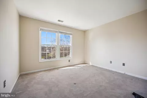 Bedroom - 19507 Conlon Ct, Poolesville, MD 20837 photo 4 of 10
