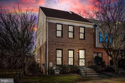 5100 King Charles Way, Bethesda, MD 20814