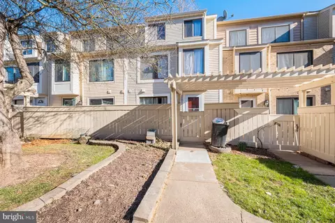24 Welbeck Ct, Montgomery Village, MD 20886
