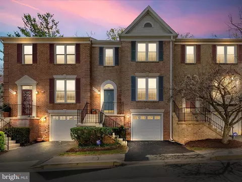 11152 Cedarwood Dr, North Bethesda, MD 20852