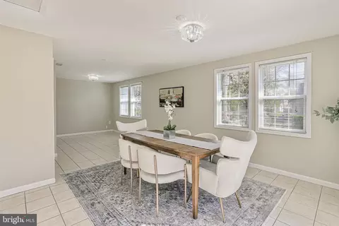 9939 Cottrell Ter, Silver Spring, MD 20903 photo 9