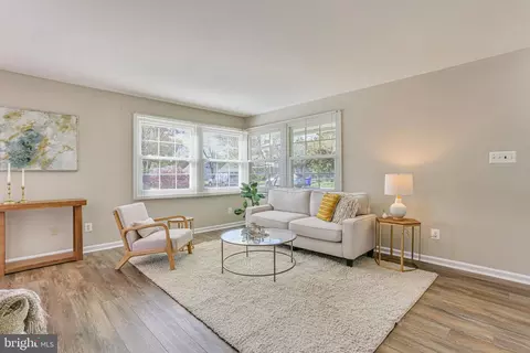 9939 Cottrell Ter, Silver Spring, MD 20903 photo 3