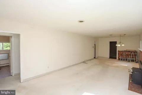 13914 Crest Hill Ln, Silver Spring, MD 20905 photo 8