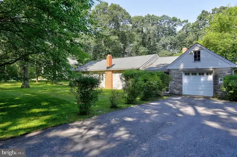 13914 Crest Hill Ln, Silver Spring, MD 20905 photo 4