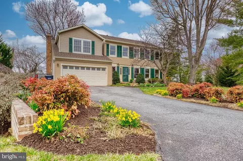 17332 Evangeline Ln, Olney, MD 20832