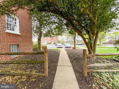 Exterior - 1708 E West Hwy #1708, Silver Spring, MD 20910 photo 6 of 6