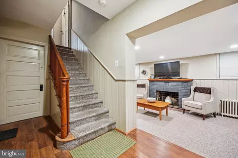 Entry Way - 9014 Fairview Rd, Silver Spring, MD 20910 photo 16 of 17