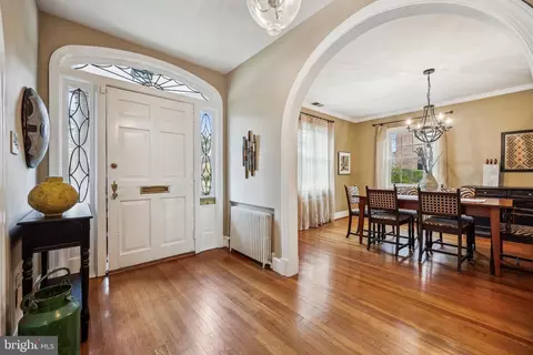 Entry Way - 9014 Fairview Rd, Silver Spring, MD 20910 photo 3 of 17