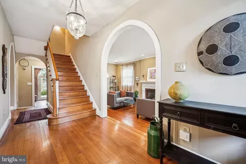 Entry Way - 9014 Fairview Rd, Silver Spring, MD 20910 photo 1 of 17