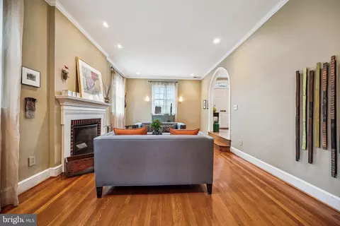 Living - 9014 Fairview Rd, Silver Spring, MD 20910 photo 4 of 5
