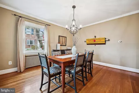 Dining - 9014 Fairview Rd, Silver Spring, MD 20910 photo 2 of 3