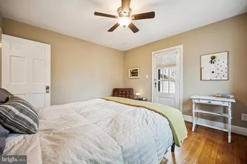 Bedroom - 9014 Fairview Rd, Silver Spring, MD 20910 photo 6 of 8