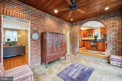 Entry Way - 9014 Fairview Rd, Silver Spring, MD 20910 photo 5 of 17
