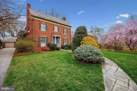 Exterior - 9014 Fairview Rd, Silver Spring, MD 20910 photo 12 of 17