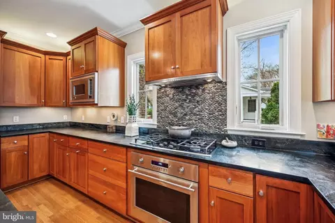 Kitchen - 9014 Fairview Rd, Silver Spring, MD 20910 photo 5 of 6