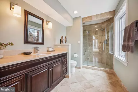 Bath - 9014 Fairview Rd, Silver Spring, MD 20910 photo 2 of 6