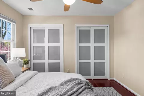 Bedroom - 122 Hamilton Ave, Silver Spring, MD 20901 photo 2 of 6