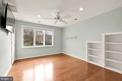 Bedroom - 1 Winterset Ct, Potomac, MD 20854 photo 5 of 5